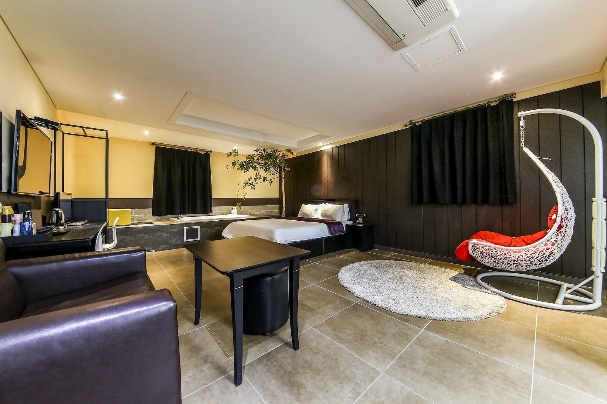 Hotel Pavia Bucheon Bagian luar foto