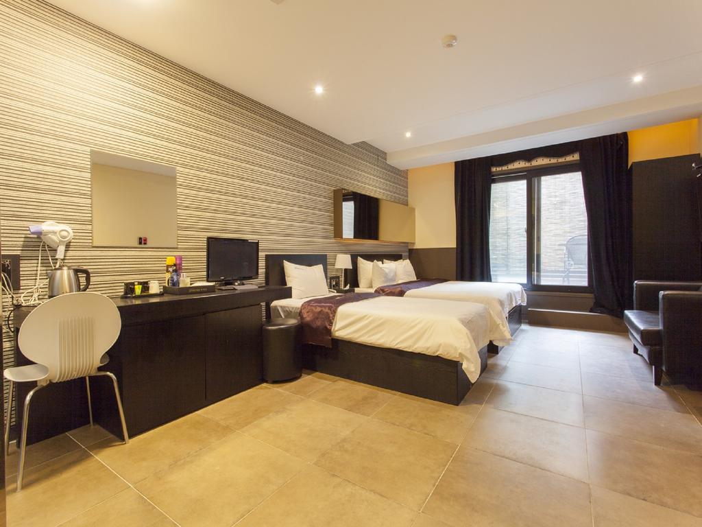 Hotel Pavia Bucheon Bagian luar foto