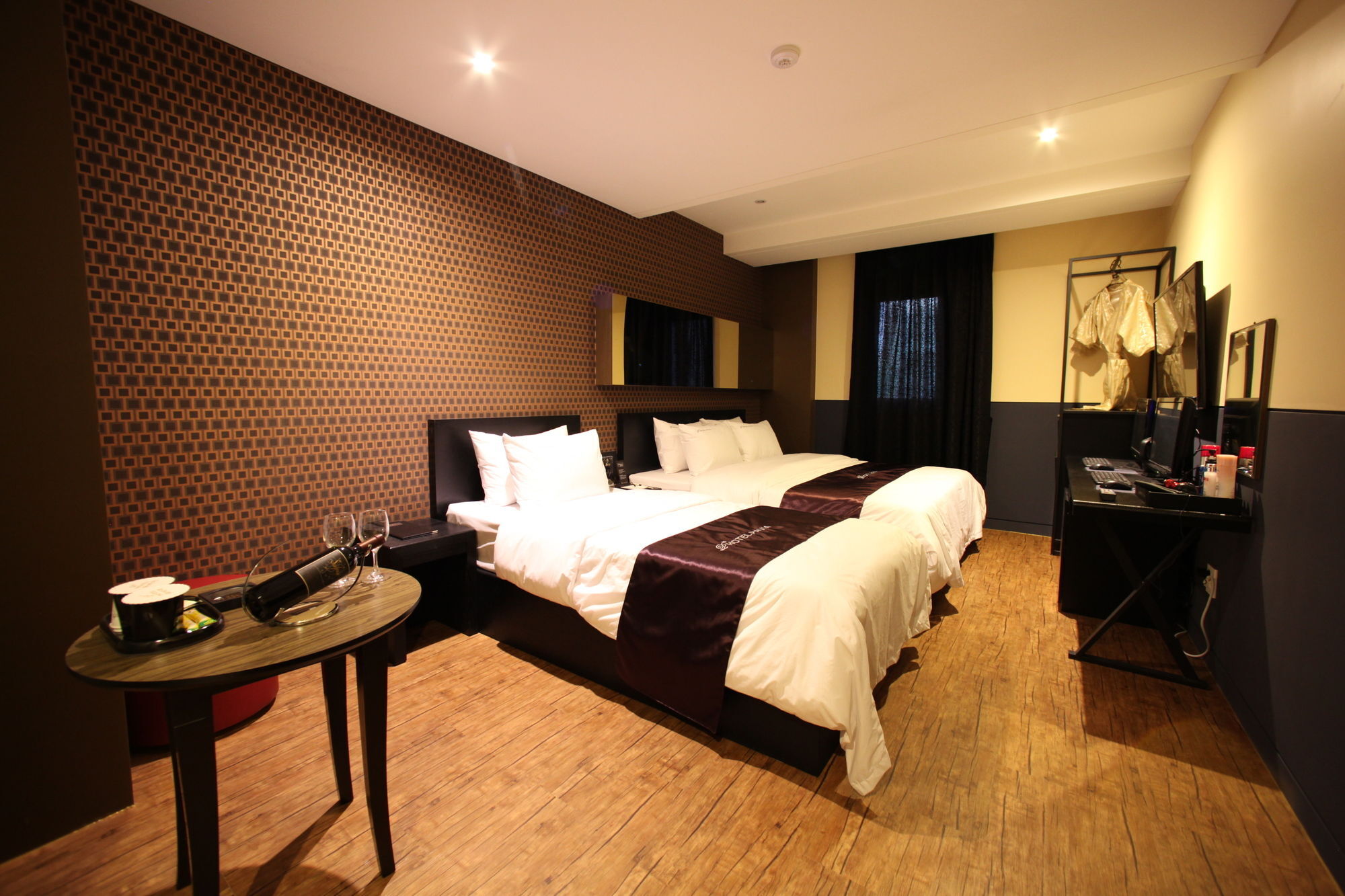 Hotel Pavia Bucheon Bagian luar foto